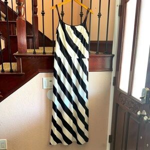 White House Black Market Women’s Size Medium Monochrome Striped  Maxi Dress MED